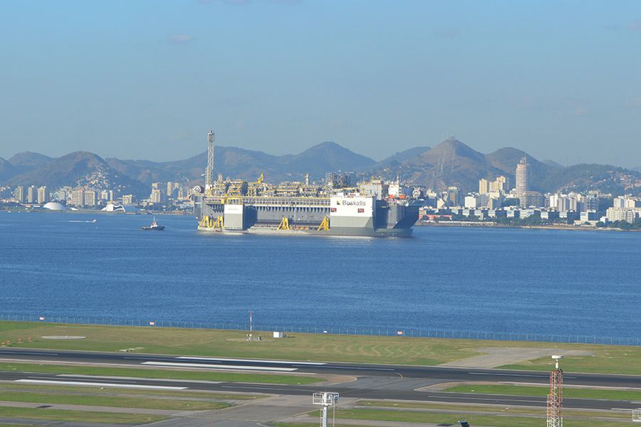 After 45 days, P-67 arrives at Baia de Guanabara